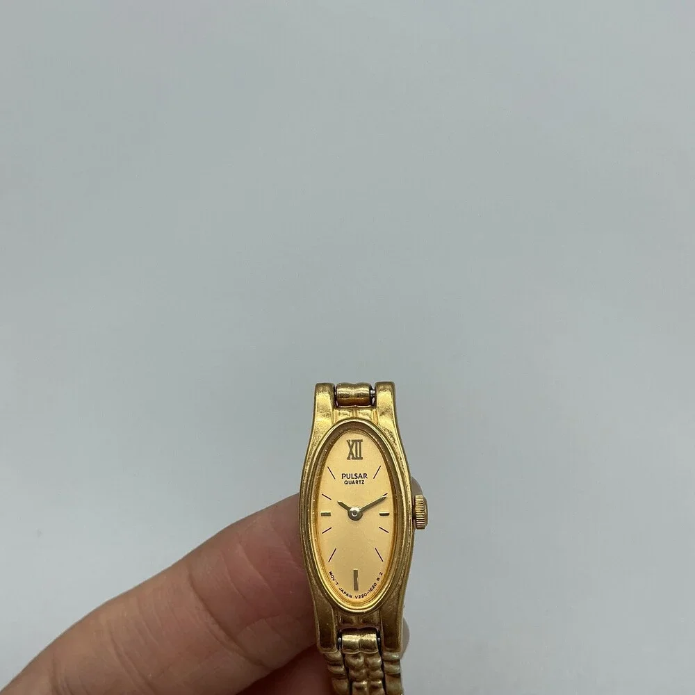 Vintage Pulsar Womens Watch 11mm Oval Dial Gold Tone V220-6190 New Battery 5